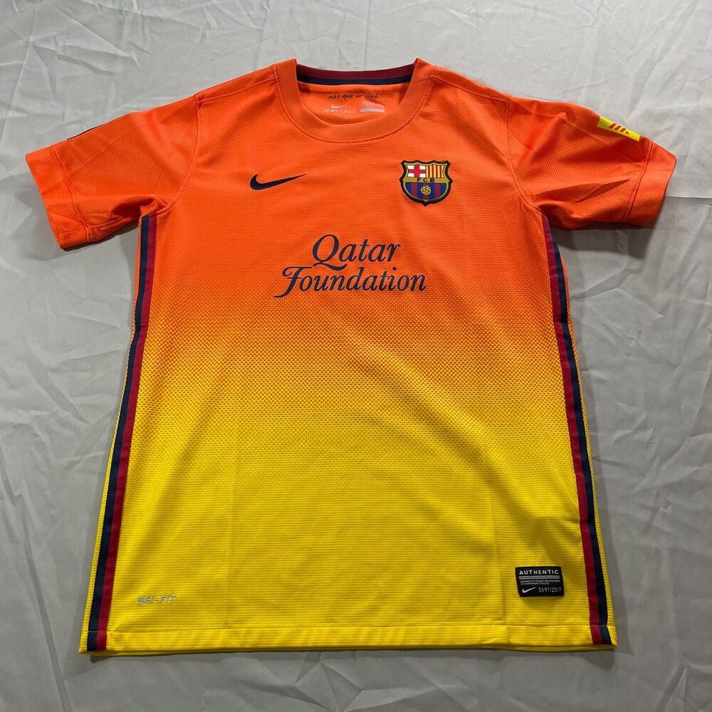 Nike Dri-Fit FC Barcelona Football Jersey Short Sleeve Shirt Boys Size Large